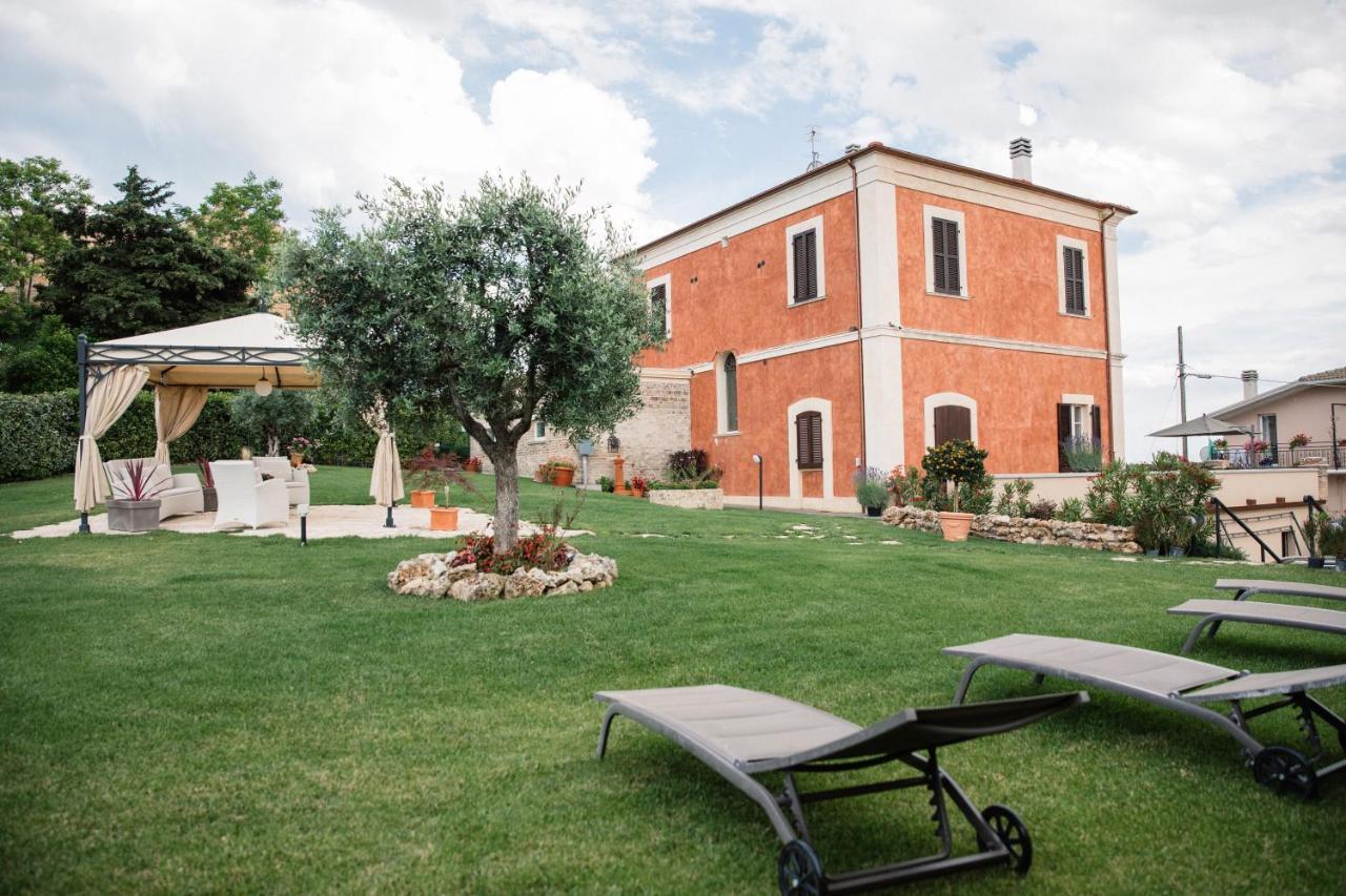 Villa Mascitti B&B Tortoreto Alto Eksteriør bilde