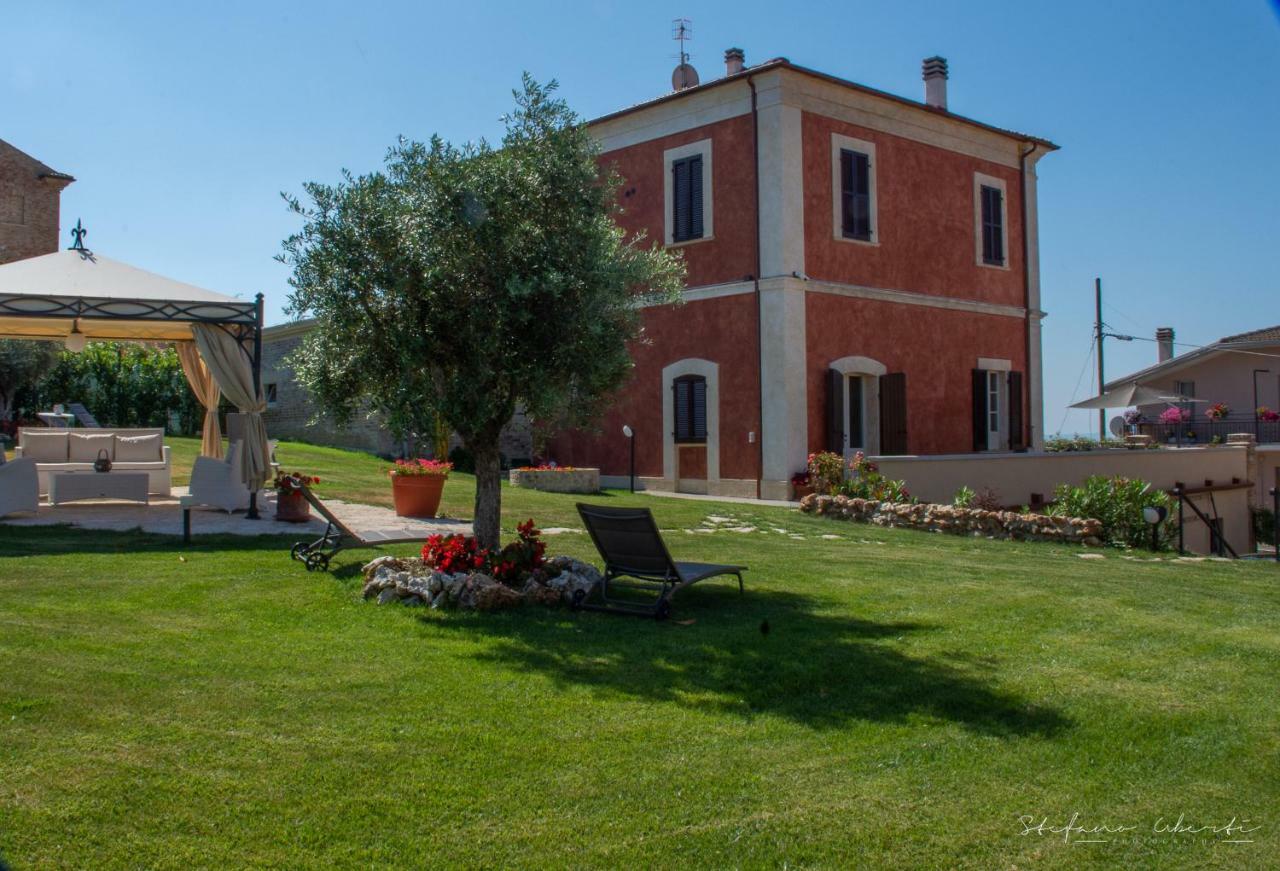 Villa Mascitti B&B Tortoreto Alto Eksteriør bilde