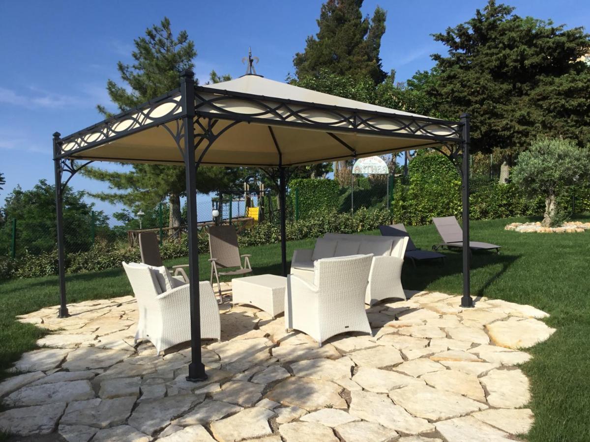 Villa Mascitti B&B Tortoreto Alto Eksteriør bilde
